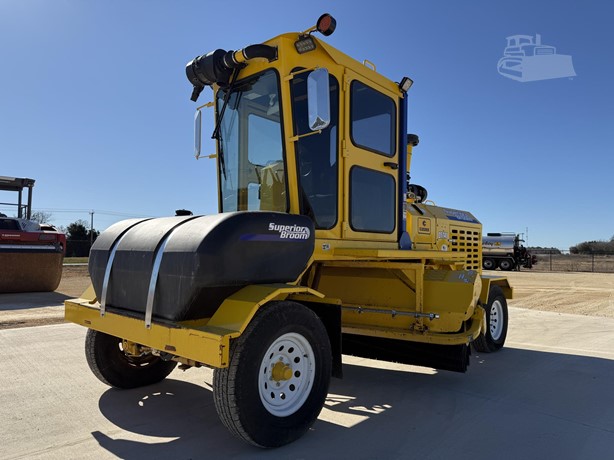 2024 Superior Broom DT74J sweeper photo 1