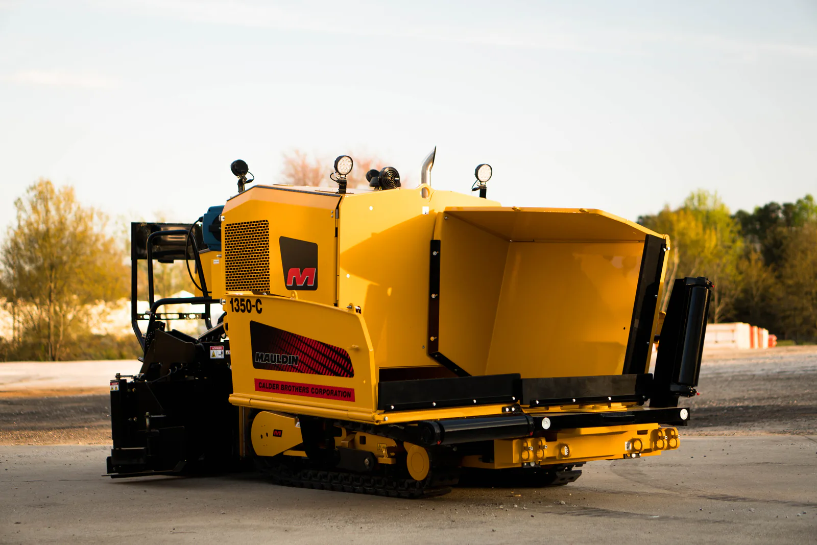 Mauldin 1360 narrow-width paver