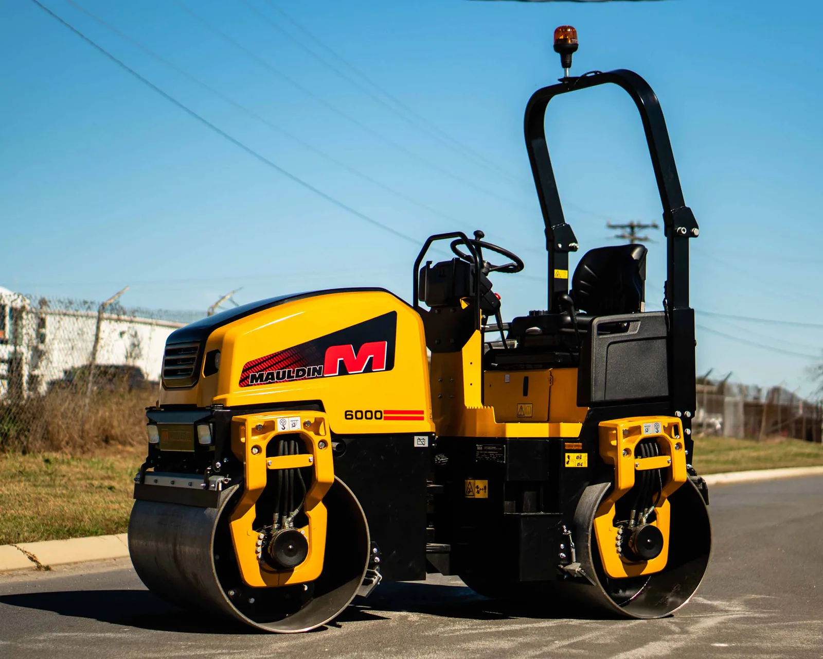 Mauldin 6000 roller operator platform