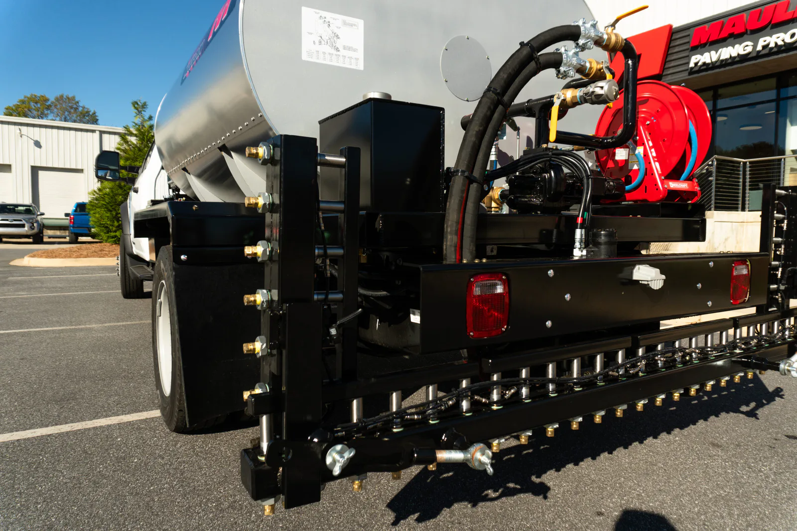 Mauldin MU-1000 spray bar